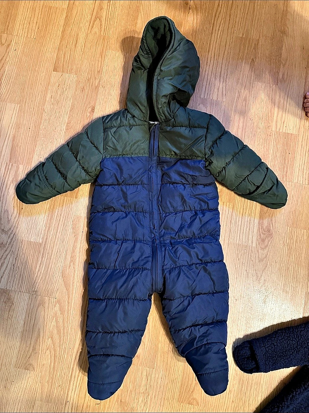 Old Navy Baby 6-12M Color Block Puffer Footie